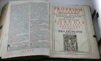 Missale Romanum ex decreto sacrosancti concilii Tridentini restitutum.