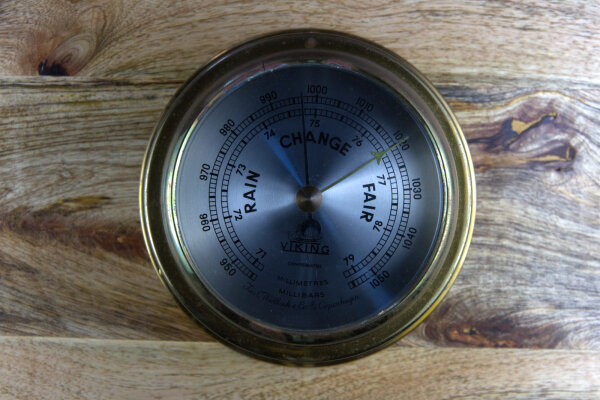 Barometer/ Messing/ Bullauge